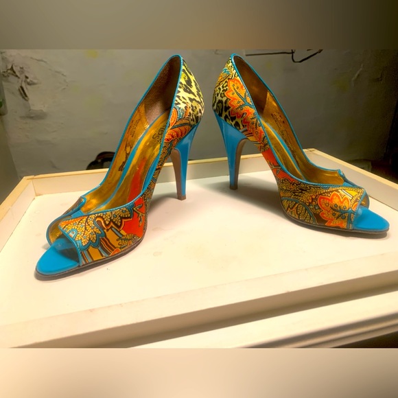 Lovely playful and elegant heel - Picture 3 of 4